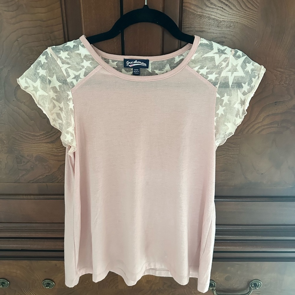Nordstrom like new  girls top. Size XL(16)